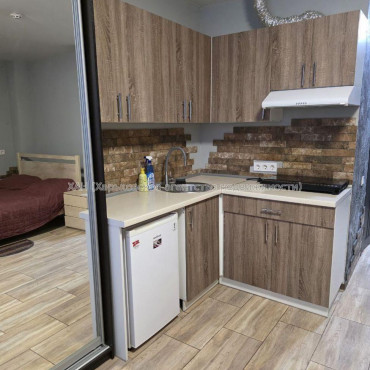 Продам квартиру, Ярославская ул. , 1  ком., 29 м², евроремонт 