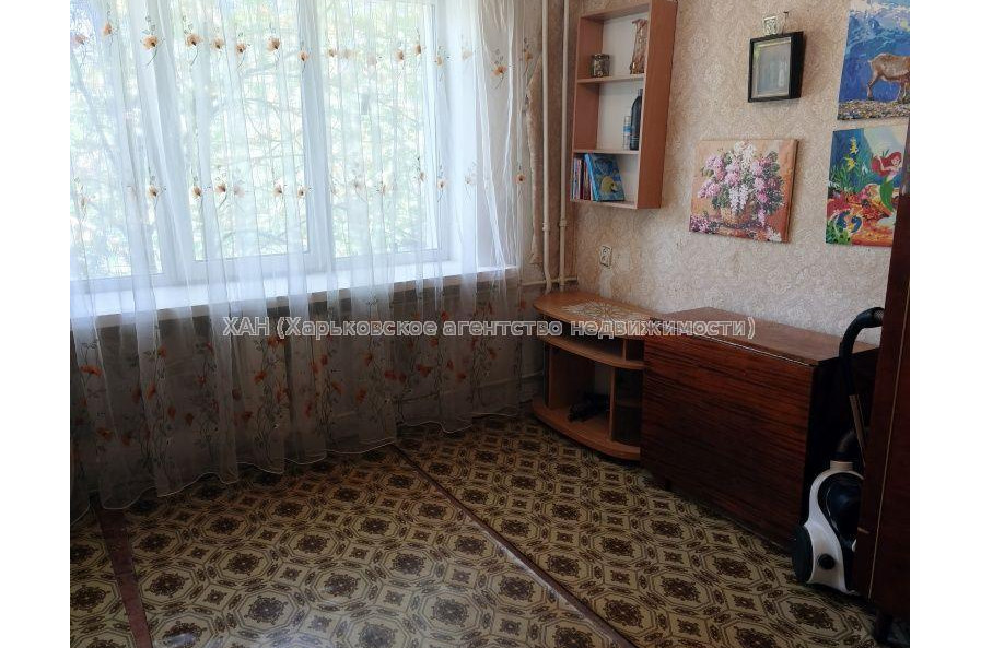 Продам квартиру, Астрономическая ул. , 2 кім., 52 м², косметический ремонт 