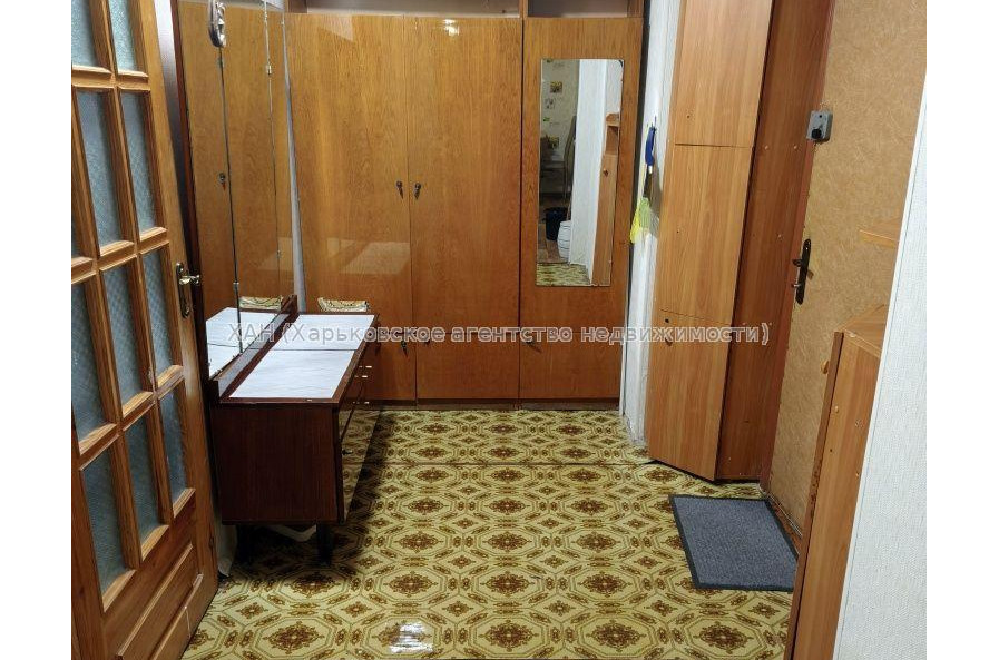 Продам квартиру, Астрономическая ул. , 2 кім., 52 м², косметический ремонт 