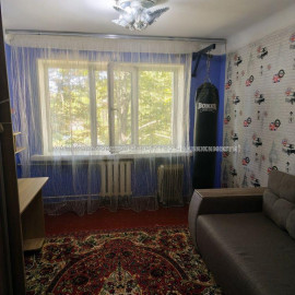 Продам квартиру, Астрономическая ул. , 2 кім., 52 м², косметический ремонт