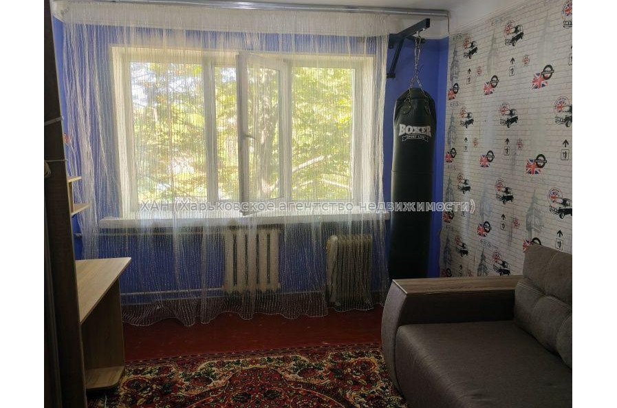 Продам квартиру, Астрономическая ул. , 2 кім., 52 м², косметический ремонт 