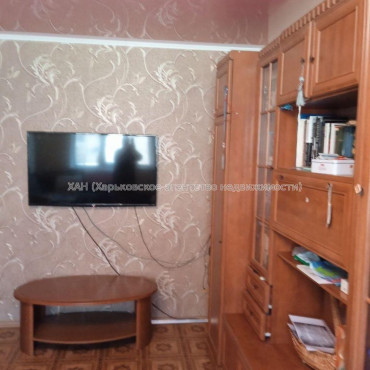 Продам квартиру, Метростроителей ул. , 3  ком., 72 м², капитальный ремонт 
