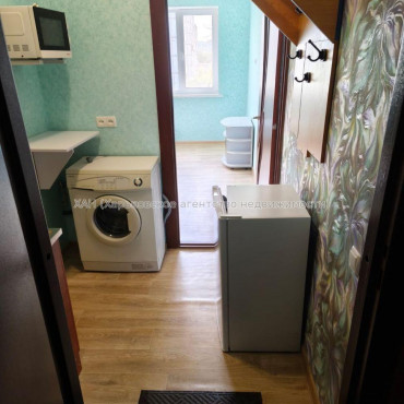 Продам квартиру, Гарибальди ул. , 1  ком., 20 м², косметический ремонт 