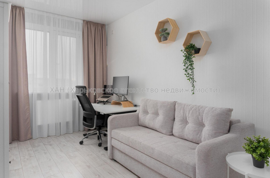 Продам квартиру, Салтовское шоссе , 5 кім., 118 м², евроремонт 