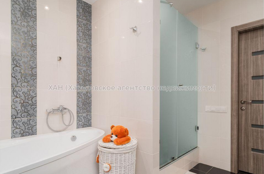 Продам квартиру, Салтовское шоссе , 5 кім., 118 м², евроремонт 