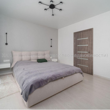 Продам квартиру, Салтовское шоссе , 5 кім., 118 м², евроремонт 