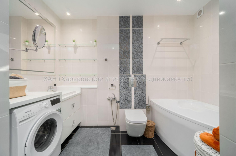 Продам квартиру, Салтовское шоссе , 5 кім., 118 м², евроремонт 