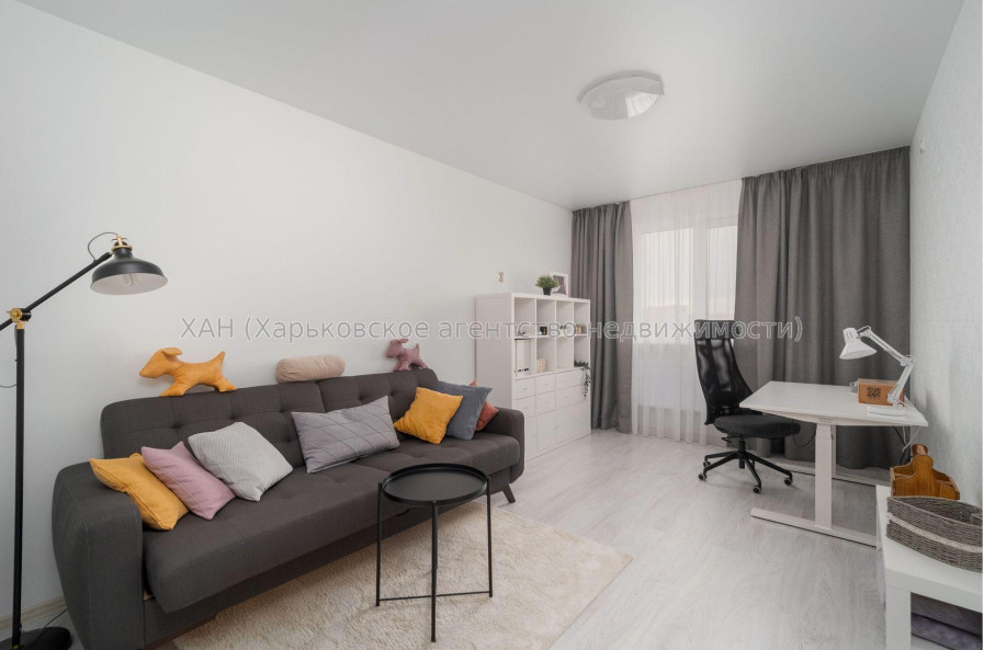 Продам квартиру, Салтовское шоссе , 5 кім., 118 м², евроремонт 