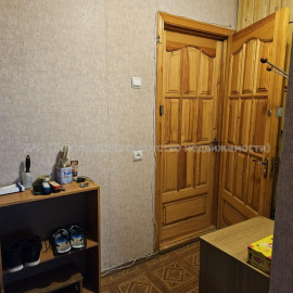 Продам квартиру, Гвардейцев Широнинцев ул. , 1 кім., 38.90 м², советский ремонт