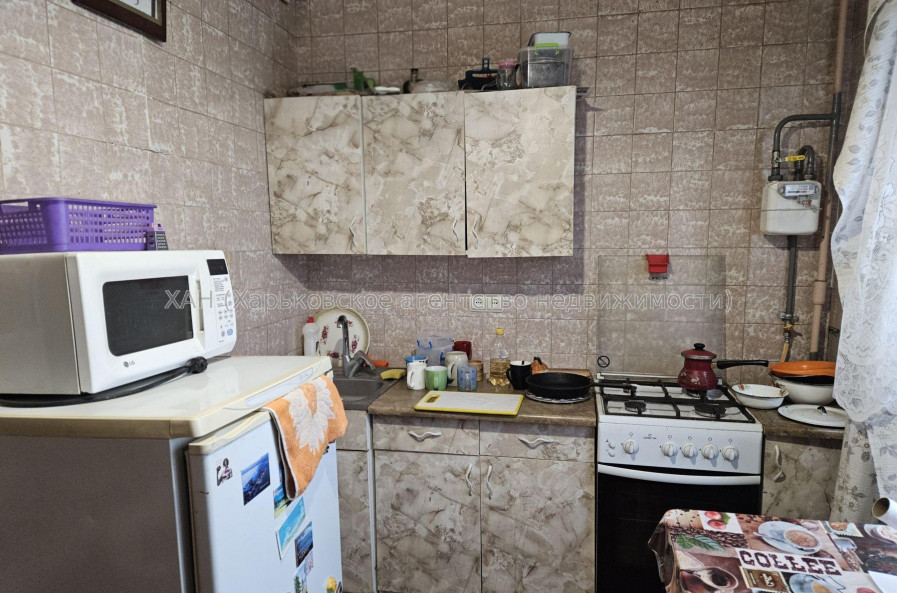 Продам квартиру, Гвардейцев Широнинцев ул. , 1  ком., 38.90 м², советский ремонт 