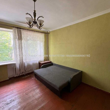 Продам квартиру, Библика ул. , 1  ком., 27.60 м², советский ремонт 
