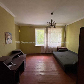 Продам квартиру, Библика ул. , 1  ком., 27.60 м², советский ремонт