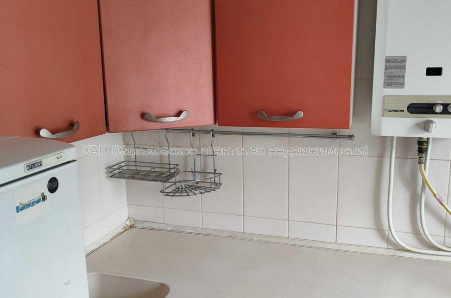Продам квартиру, Сергея Тимошенко ул. , 1  ком., 30.40 м², советский ремонт 