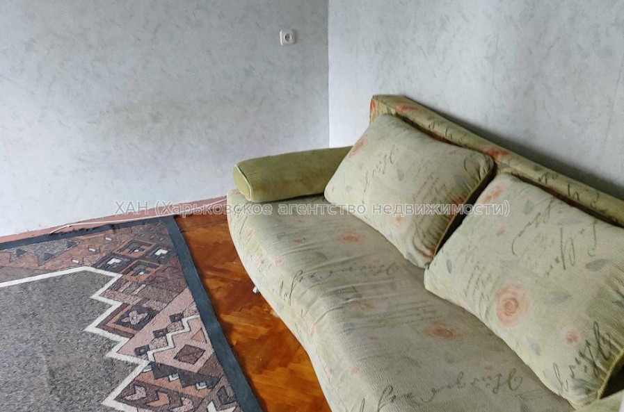 Продам квартиру, Сергея Тимошенко ул. , 1  ком., 30.40 м², советский ремонт 