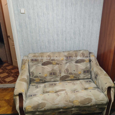Продам квартиру, Сергея Тимошенко ул. , 1  ком., 30.40 м², советский ремонт 
