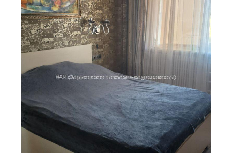 Продам квартиру, Зубарева Александра ул. , 3 кім., 64.40 м², советский ремонт 