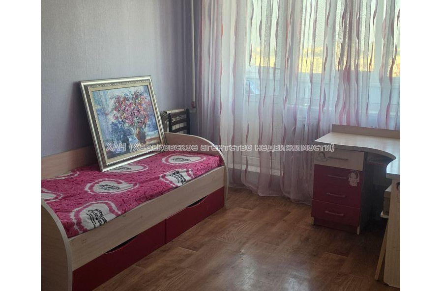 Продам квартиру, Зубарева Александра ул. , 3 кім., 64.40 м², советский ремонт 