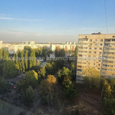Продам квартиру, Зубарева Александра ул. , 3 кім., 64.40 м², советский ремонт 