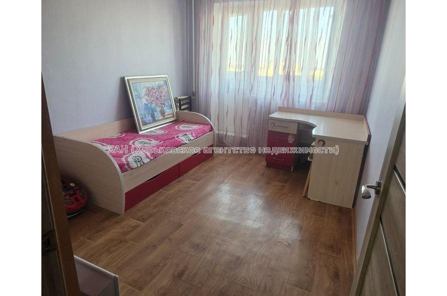 Продам квартиру, Зубарева Александра ул. , 3 кім., 64.40 м², советский ремонт 