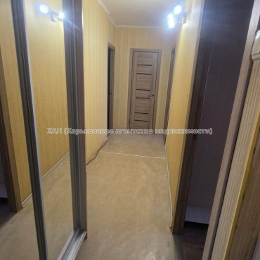 Продам квартиру, Зубарева Александра ул. , 3 кім., 64.40 м², советский ремонт 