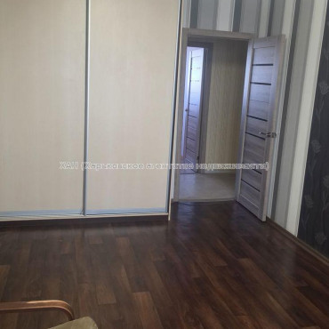 Продам квартиру, Зубарева Александра ул. , 3 кім., 64.40 м², советский ремонт 