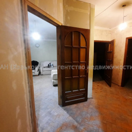 Продам квартиру, Вернадского ул. , 5  ком., 140 м², частичный ремонт