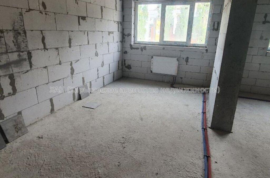 Продам квартиру, Молочная ул. , 2  ком., 84 м², без ремонта 