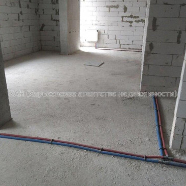 Продам квартиру, Молочная ул. , 2  ком., 84 м², без ремонта 