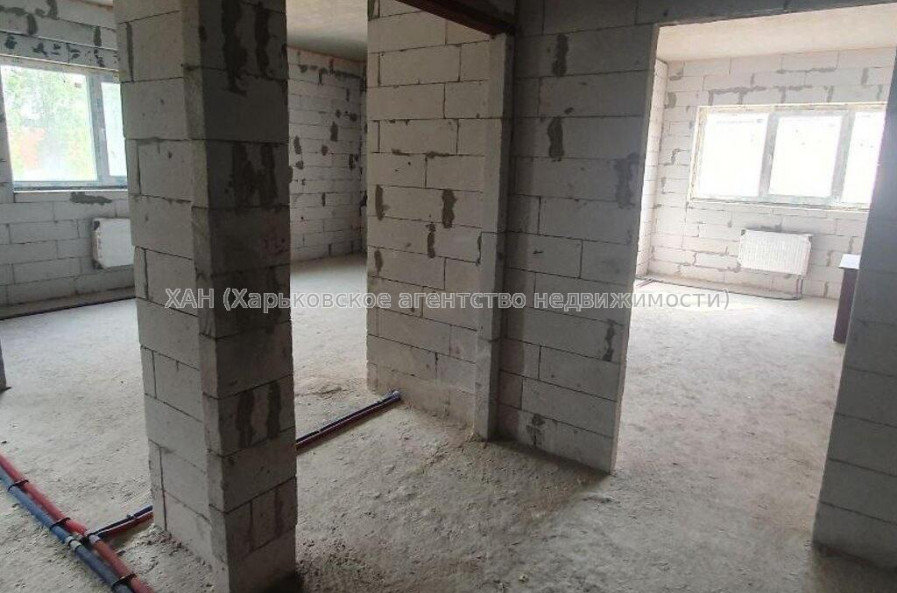 Продам квартиру, Молочная ул. , 2  ком., 84 м², без ремонта 