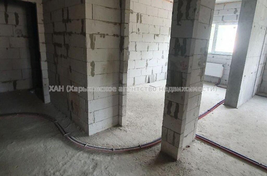 Продам квартиру, Молочная ул. , 2  ком., 84 м², без ремонта 