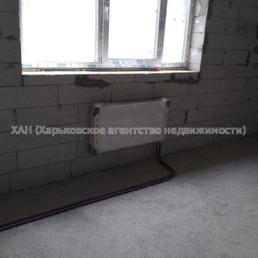 Продам квартиру, Молочная ул. , 2  ком., 84 м², без ремонта 