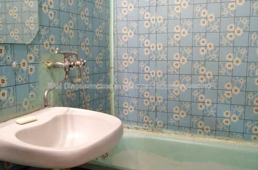 Продам квартиру, Дмитриевская ул. , 2 кім., 49.50 м², советский ремонт 
