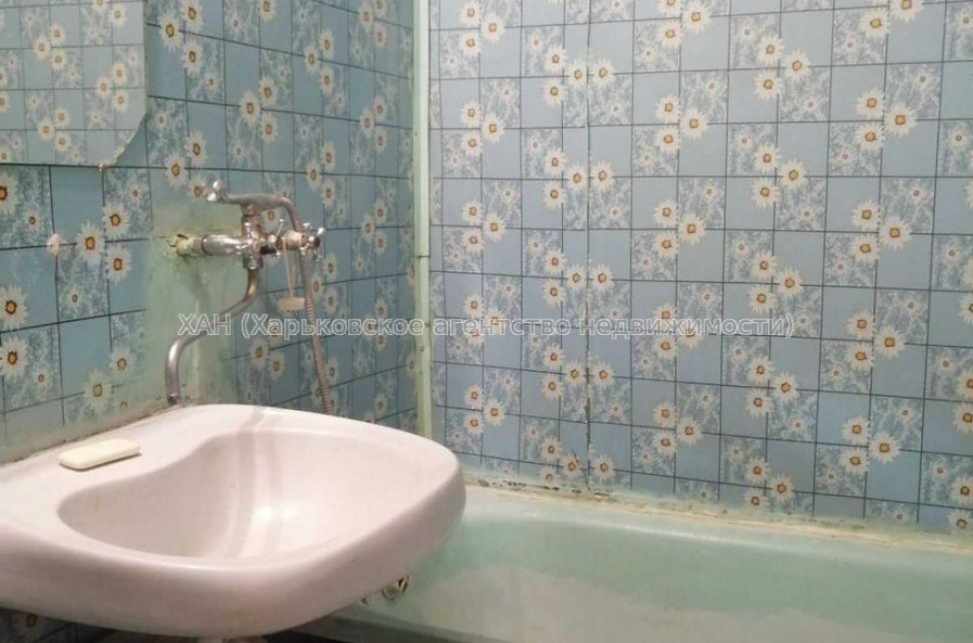 Продам квартиру, Дмитриевская ул. , 2  ком., 49.50 м², советский ремонт 