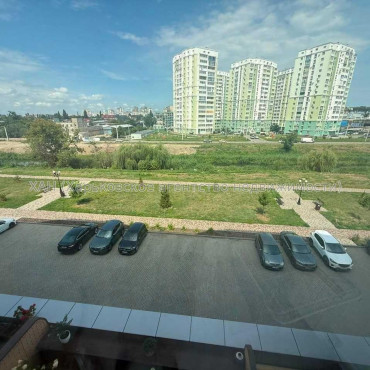 Продам квартиру, Лосевский пер. , 1  ком., 67 м², евроремонт 