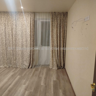Продам квартиру, Академика Павлова ул. , 4 кім., 86 м², евроремонт 