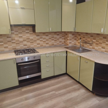 Продам квартиру, Академика Павлова ул. , 4 кім., 86 м², евроремонт 