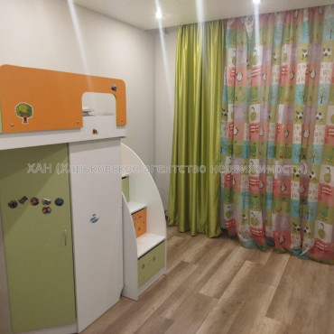 Продам квартиру, Академика Павлова ул. , 4 кім., 86 м², евроремонт 
