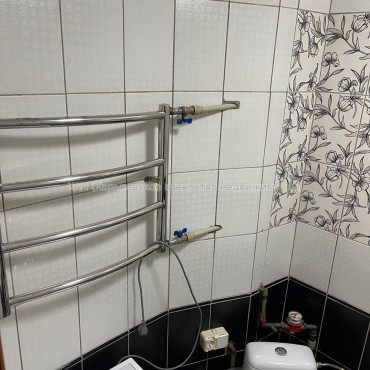 Продам квартиру, Тракторостроителей просп. , 3  ком., 61 м², капитальный ремонт 