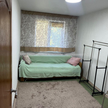 Продам квартиру, Тракторостроителей просп. , 3  ком., 61 м², капитальный ремонт 