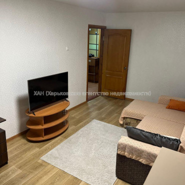 Продам квартиру, Тракторостроителей просп. , 3  ком., 61 м², капитальный ремонт 