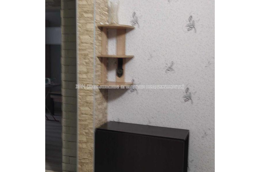 Продам квартиру, Нюрнбергский пер. , 1  ком., 40.60 м², капитальный ремонт 