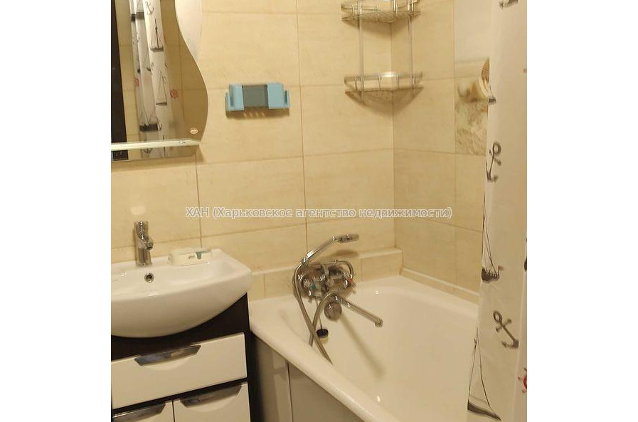 Продам квартиру, Нюрнбергский пер. , 1  ком., 40.60 м², капитальный ремонт 