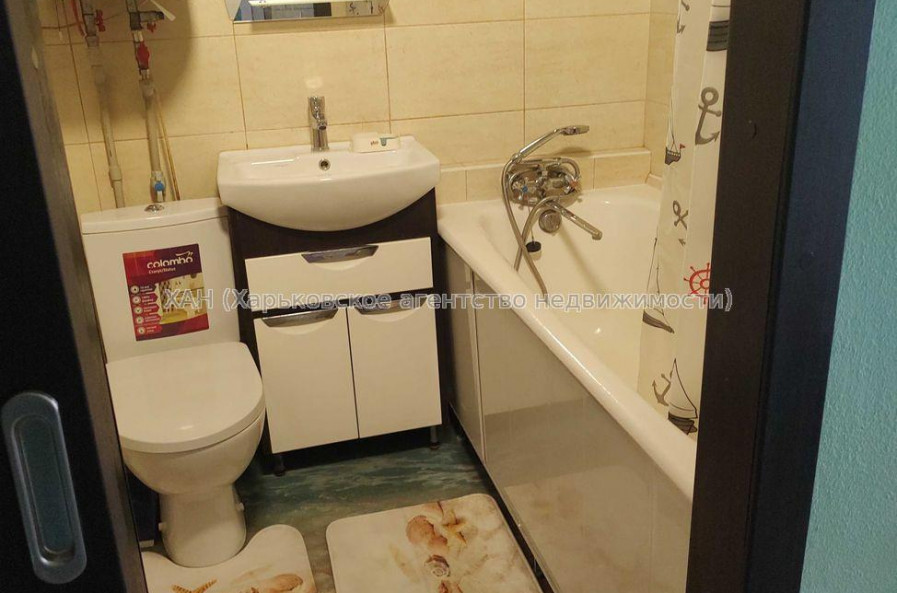 Продам квартиру, Нюрнбергский пер. , 1  ком., 40.60 м², капитальный ремонт 