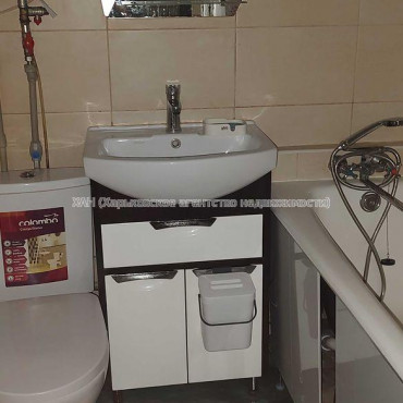 Продам квартиру, Нюрнбергский пер. , 1  ком., 40.60 м², капитальный ремонт 