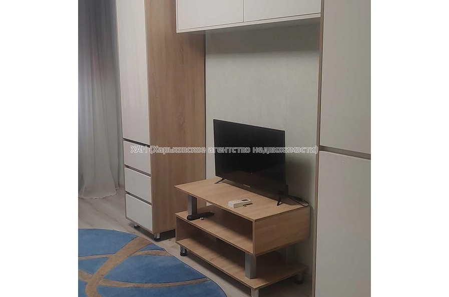 Продам квартиру, Нюрнбергский пер. , 1  ком., 40.60 м², капитальный ремонт 