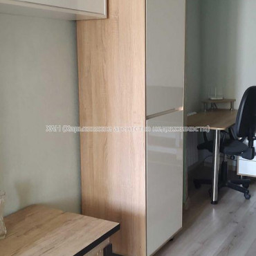 Продам квартиру, Нюрнбергский пер. , 1  ком., 40.60 м², капитальный ремонт 