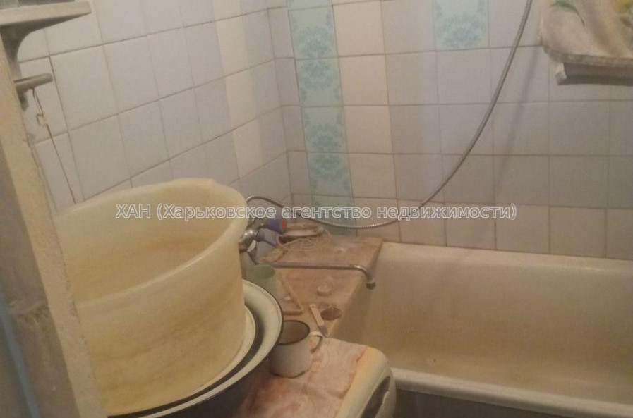 Продам квартиру, Индустриальный просп. , 2  ком., 54 м², советский ремонт 