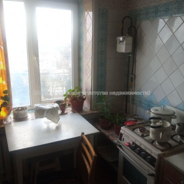 Продам квартиру, Индустриальный просп. , 2  ком., 54 м², советский ремонт 