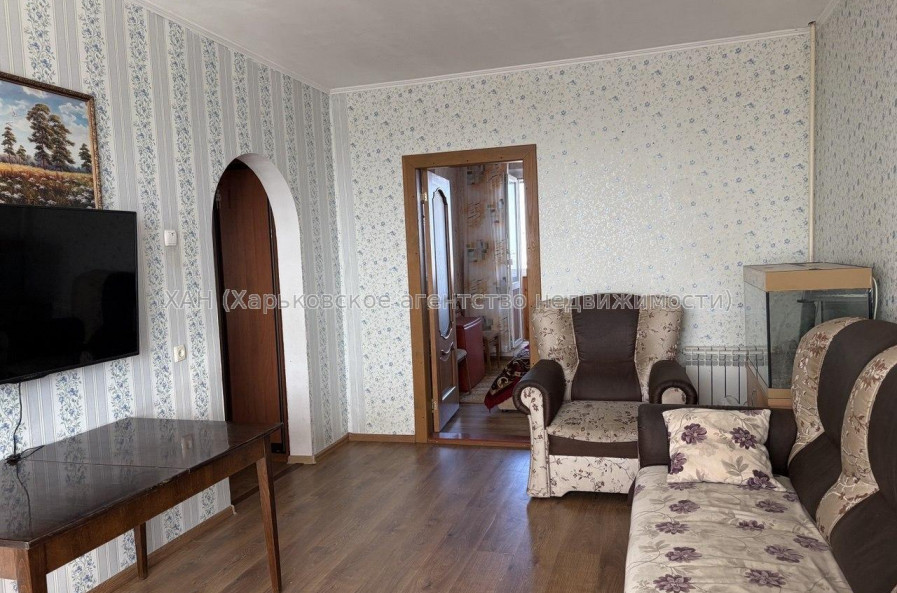 Продам квартиру, Амосова ул. , 34 , 4  ком., 86 м², капитальный ремонт 