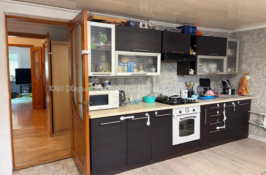 Продам дом, Волынская ул. , 65 м², 3.60 сот., капитальный ремонт 